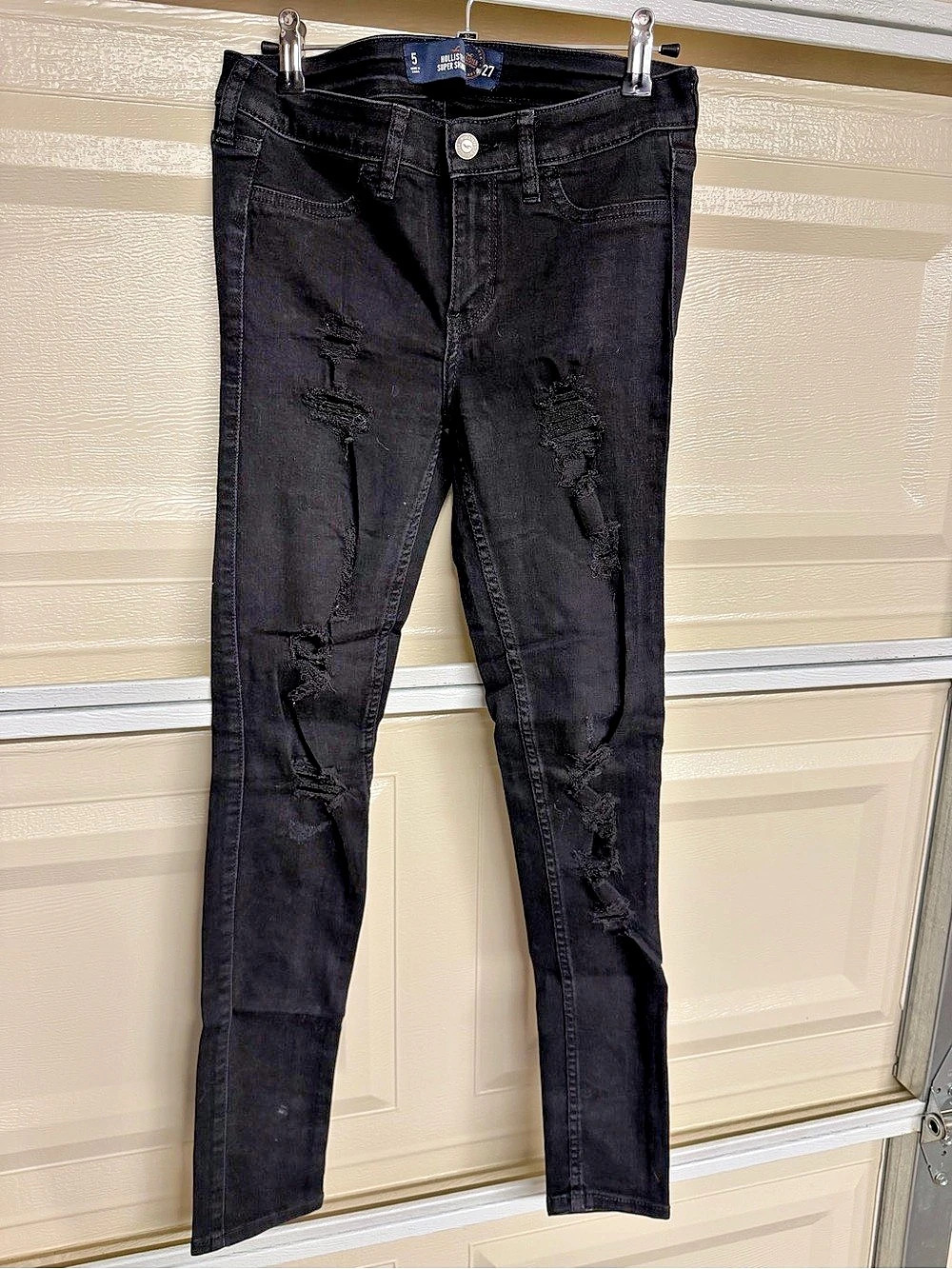 Hollister Super Skinny Jeans Distressed Black Waist 27